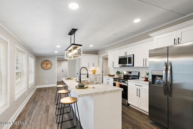 66 PANDA Avenue, Middleburg, FL 32068