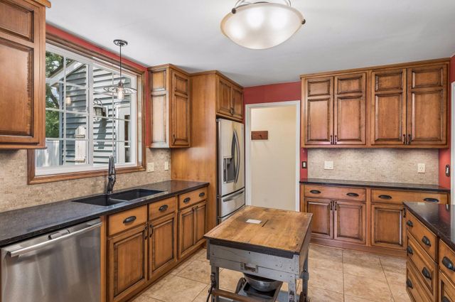 7128 Irving Avenue S, Richfield, MN 55423