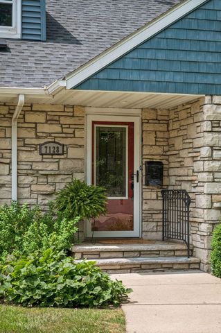 7128 Irving Avenue S, Richfield, MN 55423