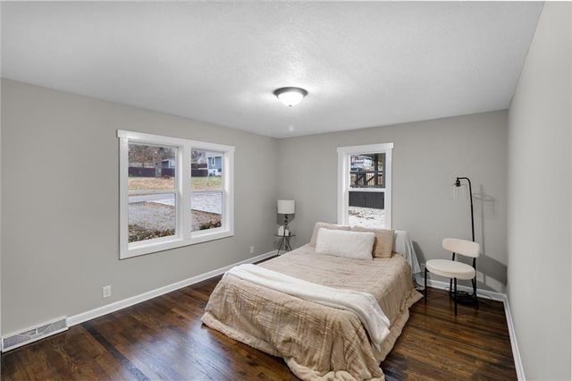 3141 S 37th Street, Kansas City, KS 66106