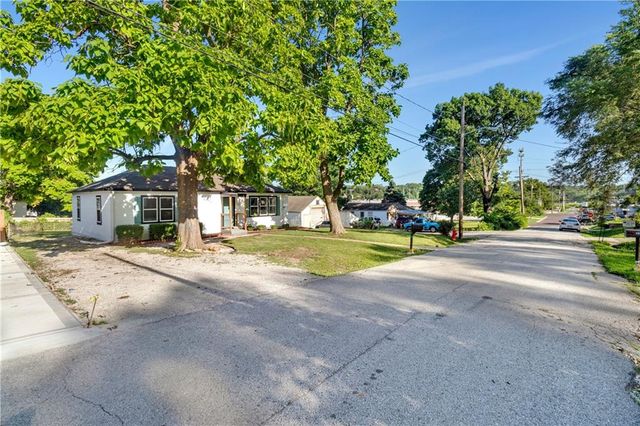 3141 S 37th Street, Kansas City, KS 66106