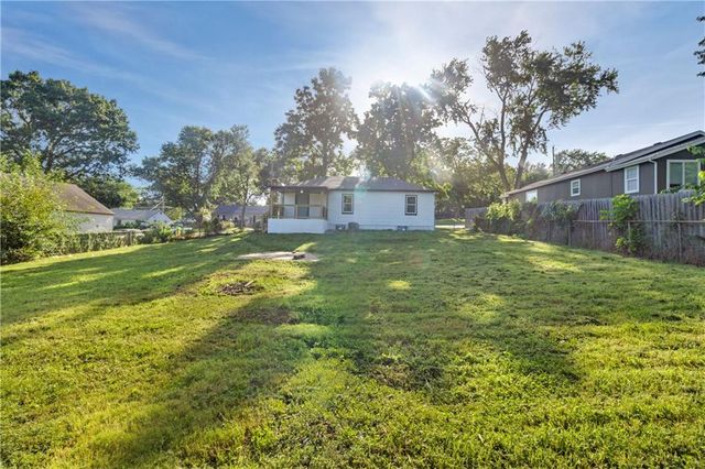 3141 S 37th Street, Kansas City, KS 66106