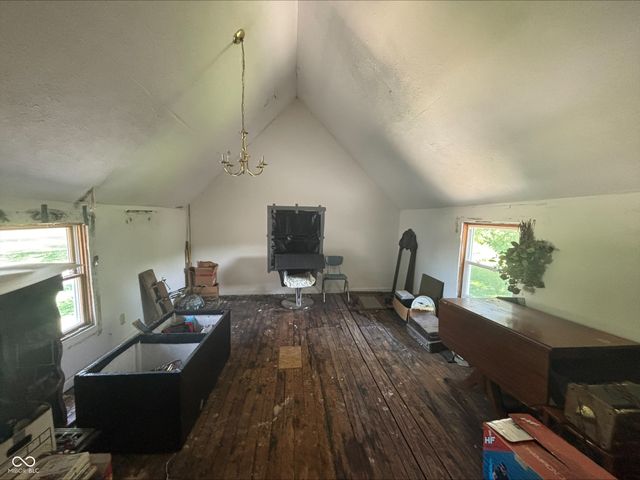 1225 S 25th Street, Elwood, IN 46036