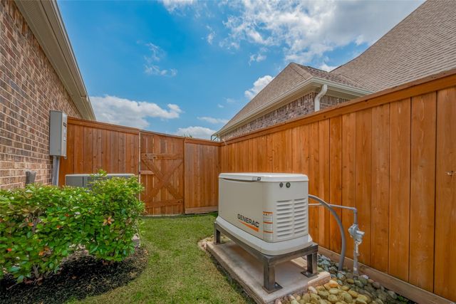 10615 Winding Arbor Court, Cypress, TX 77433