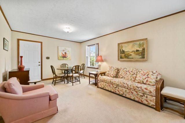 602 Calhoun Rd., Myrtle Beach, SC 29577