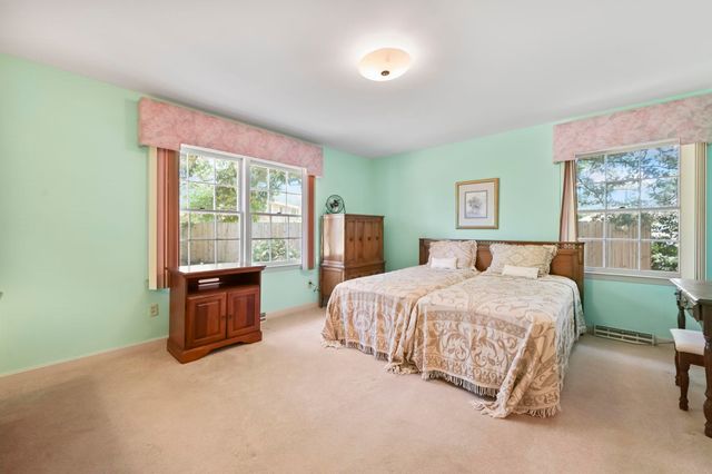 602 Calhoun Rd., Myrtle Beach, SC 29577