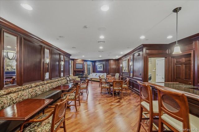 55 1st Street 313, Pelham, NY 10803