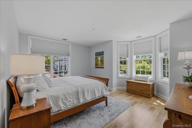 55 1st Street 313, Pelham, NY 10803