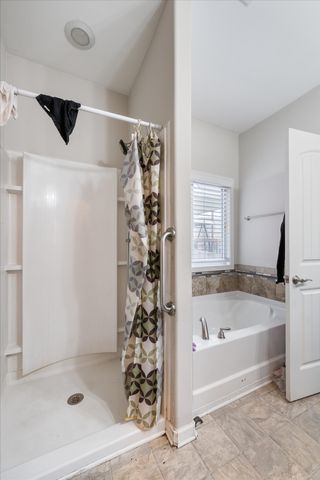 991 Guinevere Ct, Clarksville, TN 37040