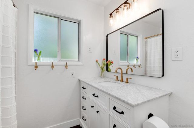 8648 Alpine Ave, La Mesa, CA 91941