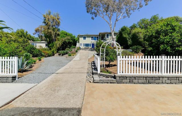 8648 Alpine Ave, La Mesa, CA 91941