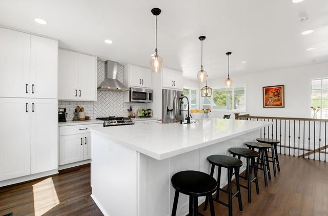 8648 Alpine Ave, La Mesa, CA 91941