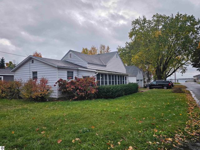 204 W Union Street, Lake City, MI 49651