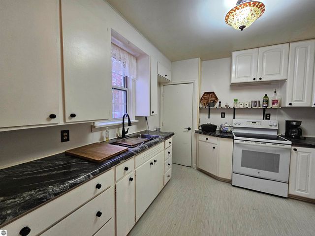 204 W Union Street, Lake City, MI 49651