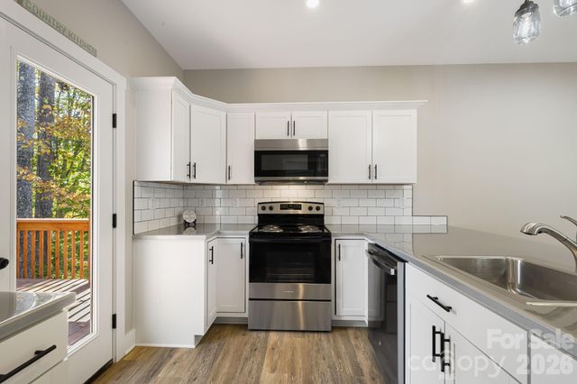 129 Brentwood Road, Morganton, NC 28655