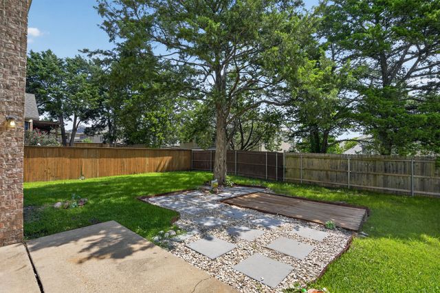 1426 Levee Lane, Cedar Hill, TX 75104