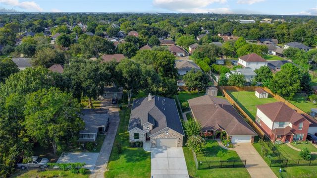 8405 Folkstone Lane, Houston, TX 77075