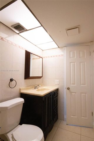 3000 NW 48th Ter 322, Lauderdale Lakes, FL 33313