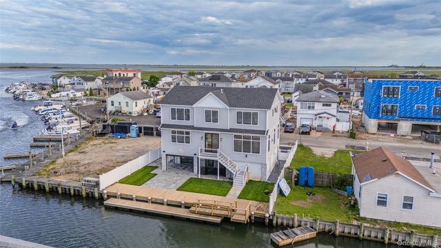 3681 Naomi Street, Seaford, NY 11783