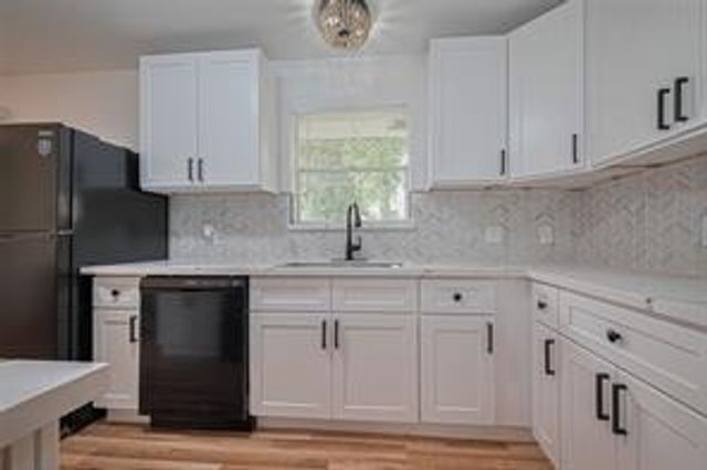 1029 Dolly Wright Street, Houston, TX 77088