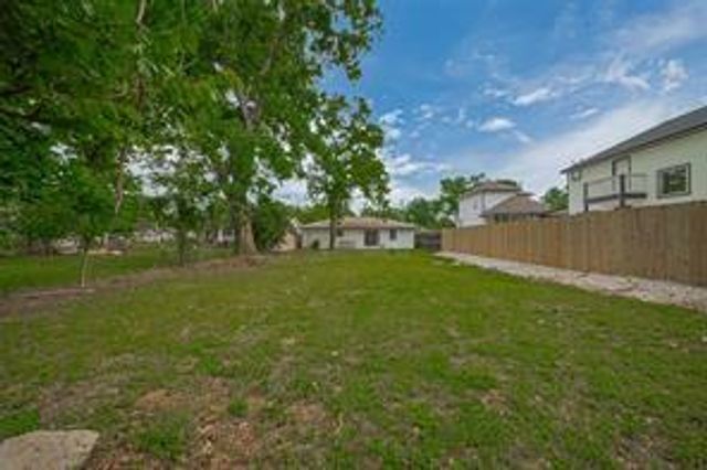 1029 Dolly Wright Street, Houston, TX 77088