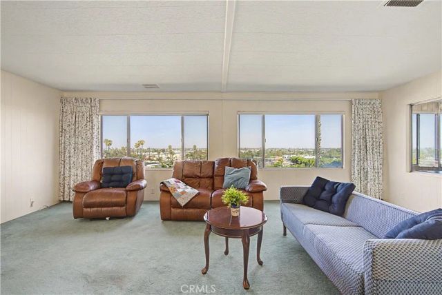 2550 Pacific Coast Hwy 217, Torrance, CA 90505