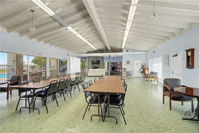 2550 Pacific Coast Hwy 217, Torrance, CA 90505