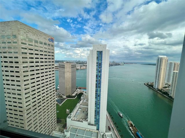 300 S Biscayne Blvd 3614, Miami, FL 33131