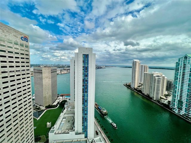 300 S Biscayne Blvd 3614, Miami, FL 33131