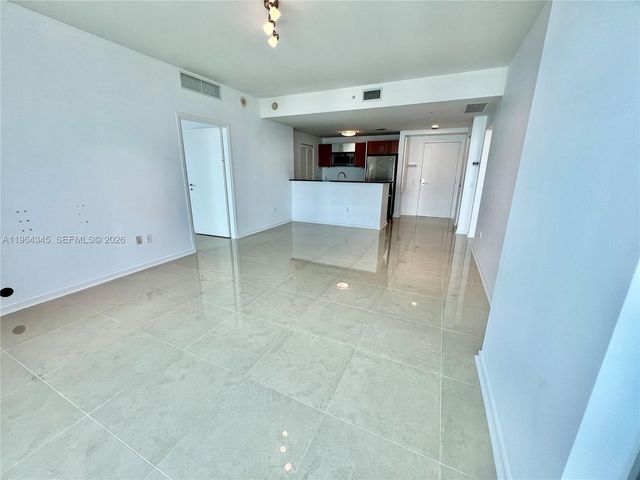 300 S Biscayne Blvd 3614, Miami, FL 33131