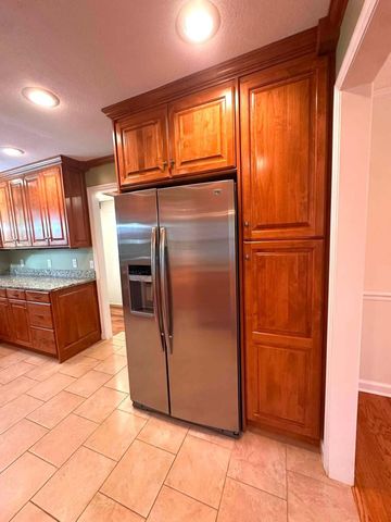 2220 Edgewater Drive, NW, Cleveland, TN 37311