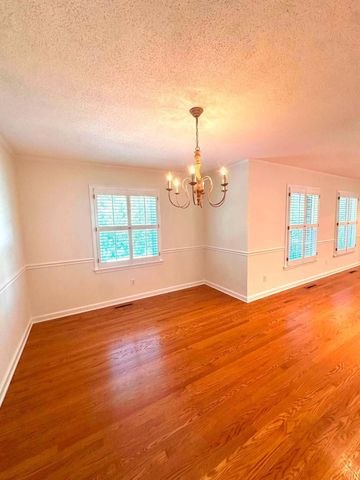 2220 Edgewater Drive, NW, Cleveland, TN 37311