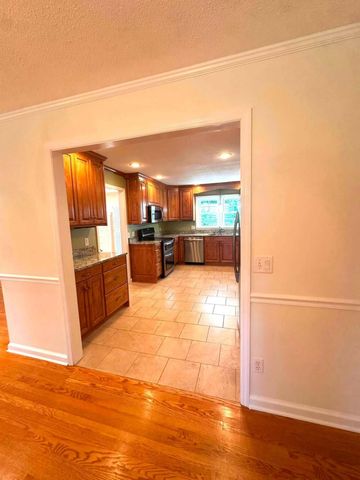 2220 Edgewater Drive, NW, Cleveland, TN 37311