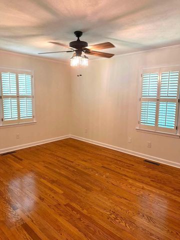 2220 Edgewater Drive, NW, Cleveland, TN 37311