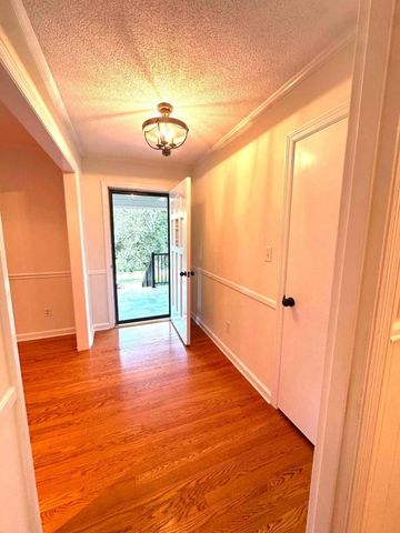 2220 Edgewater Drive, NW, Cleveland, TN 37311