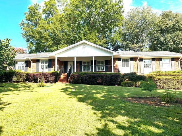 2220 Edgewater Drive, NW, Cleveland, TN 37311