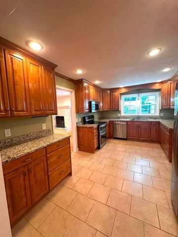 2220 Edgewater Drive, NW, Cleveland, TN 37311