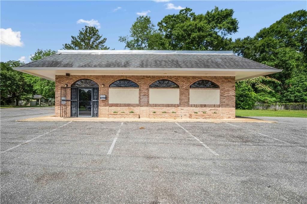 663 Stanton Road, Mobile, AL 36617 — exterior
