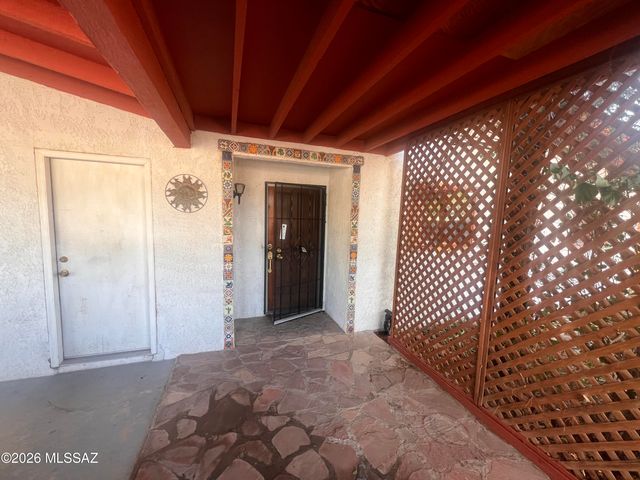 1605 S Marmora Avenue, Tucson, AZ 85713