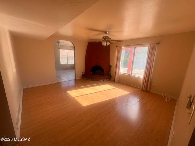 1605 S Marmora Avenue, Tucson, AZ 85713