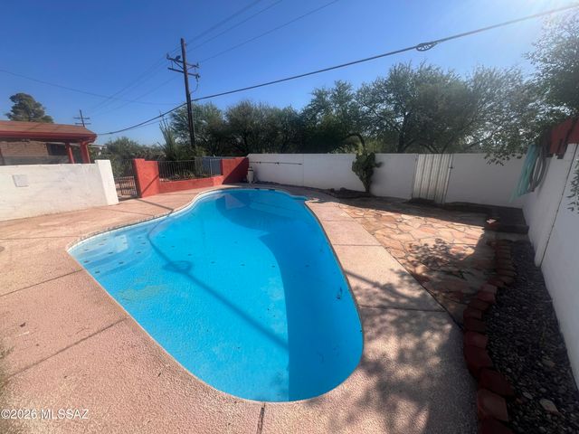 1605 S Marmora Avenue, Tucson, AZ 85713