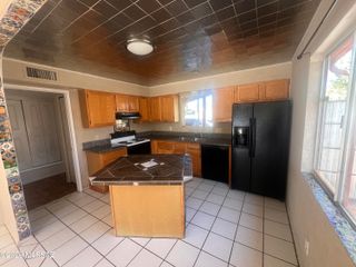 1605 S Marmora Avenue, Tucson, AZ 85713