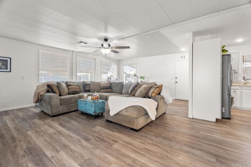 Image 19 of property listing at 450 E. Bradley Avenue 80, El Cajon, CA 92021