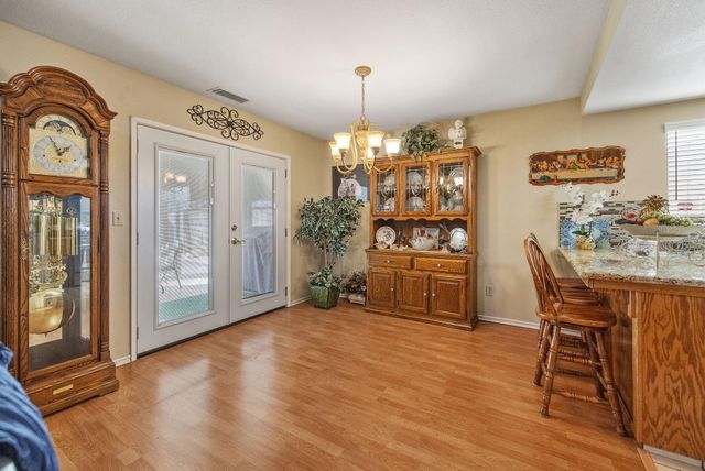 605 Catalina Circle, Tulare, CA 93274