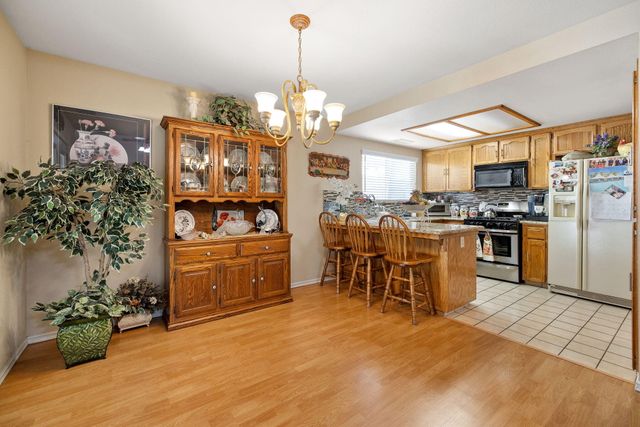 605 Catalina Circle, Tulare, CA 93274