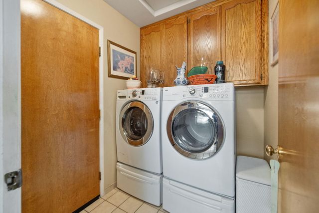 605 Catalina Circle, Tulare, CA 93274