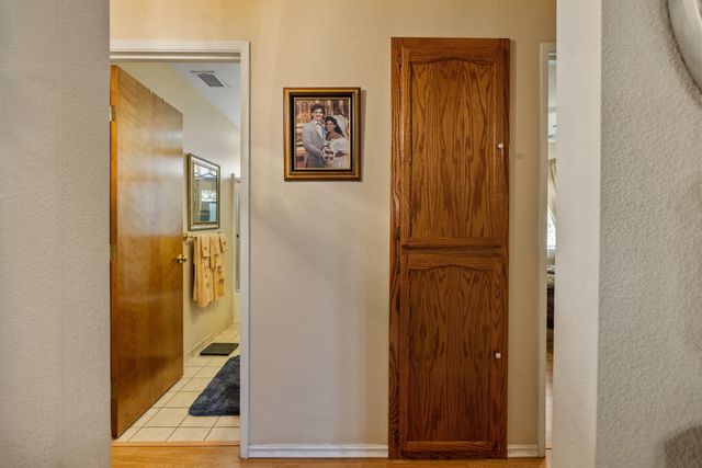 605 Catalina Circle, Tulare, CA 93274