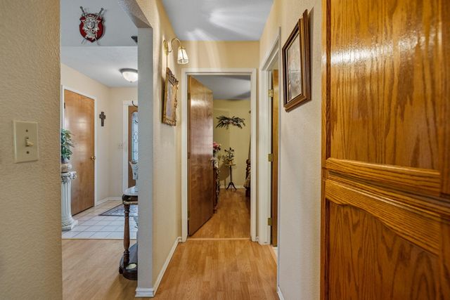 605 Catalina Circle, Tulare, CA 93274