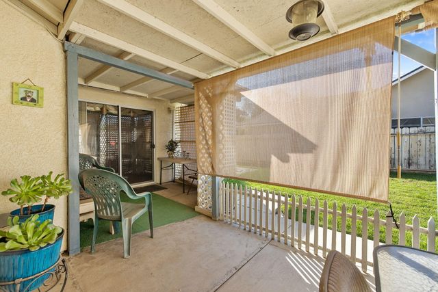 605 Catalina Circle, Tulare, CA 93274