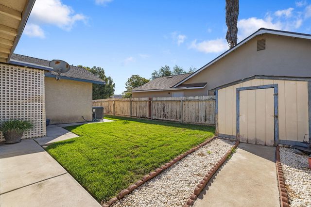 605 Catalina Circle, Tulare, CA 93274